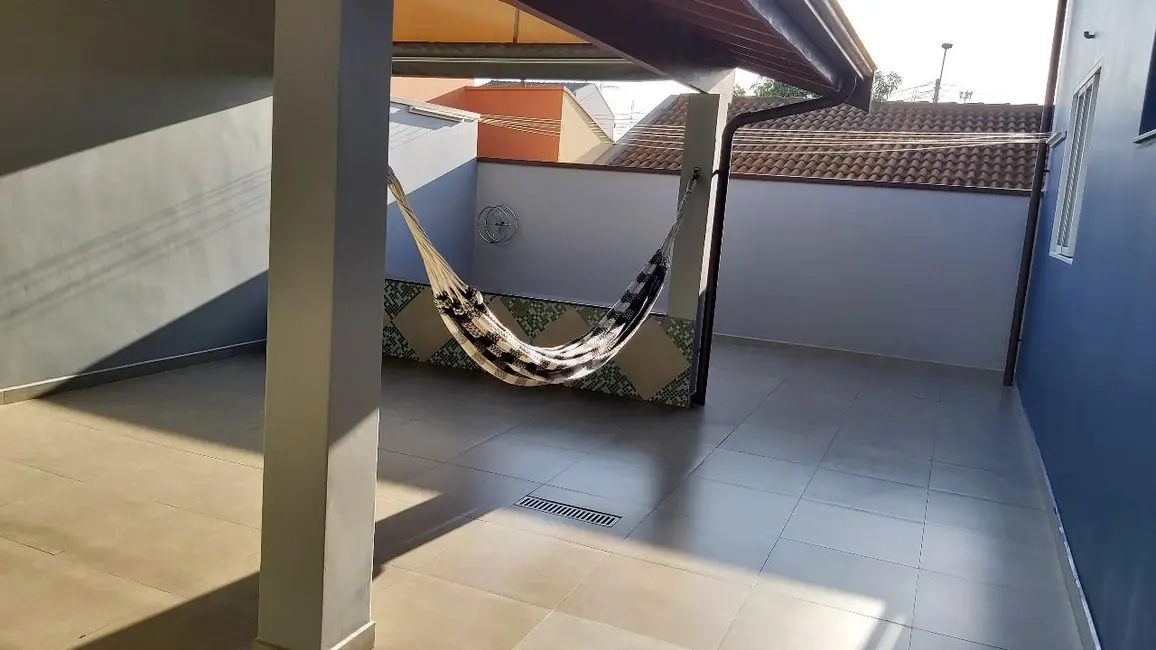 Sobrado com 4 quartos à venda, 290m2 em Paulinia - SP - imagem 2 Foto 2 de Sobrado com 4 quartos à venda, 290m2 em Paulinia - SP