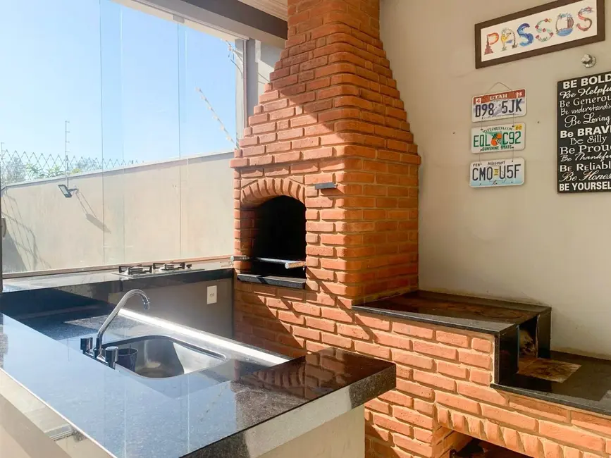 Sobrado com 3 quartos à venda, 305m2 em Paulinia - SP - imagem 2 Foto 2 de Sobrado com 3 quartos à venda, 305m2 em Paulinia - SP