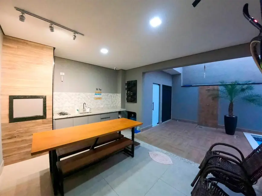 Foto 5 de Sobrado com 3 quartos à venda, 262m2 em Hortolandia - SP