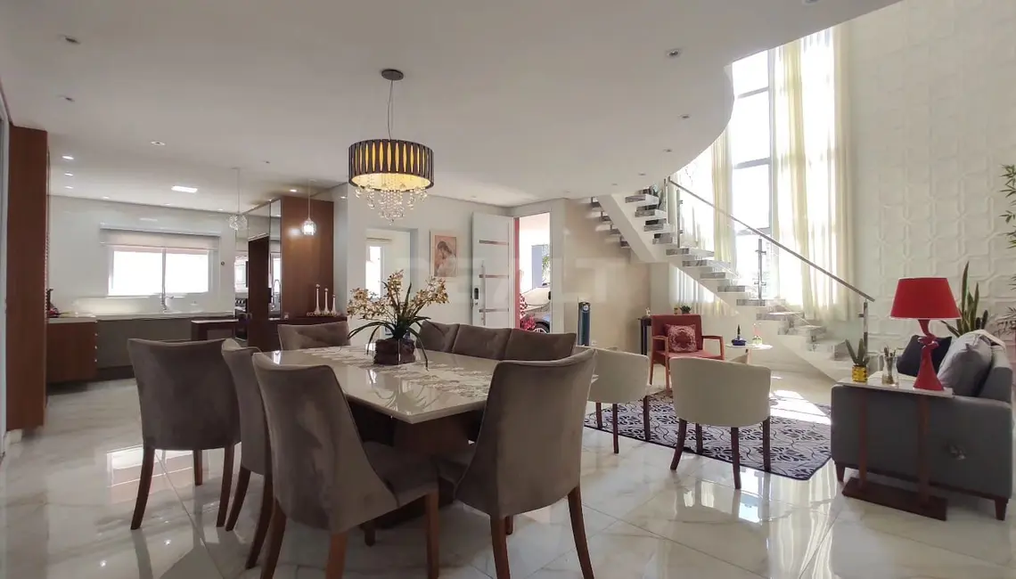 Foto 6 de Sobrado com 4 quartos à venda, 250m2 em Residencial Jardim do Jatobá, Hortolandia - SP