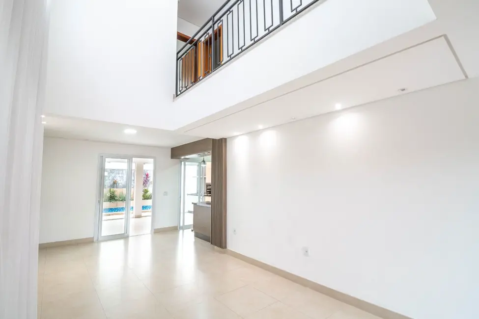 Foto 8 de Sobrado com 4 quartos à venda e para alugar, 250m2 em Sumare - SP