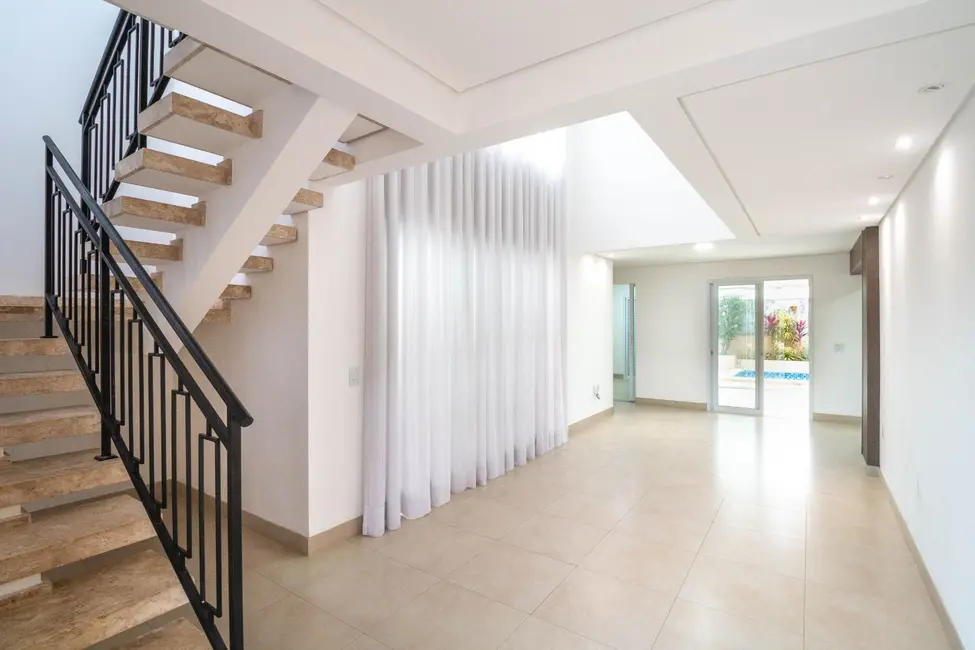 Foto 7 de Sobrado com 4 quartos à venda e para alugar, 250m2 em Sumare - SP