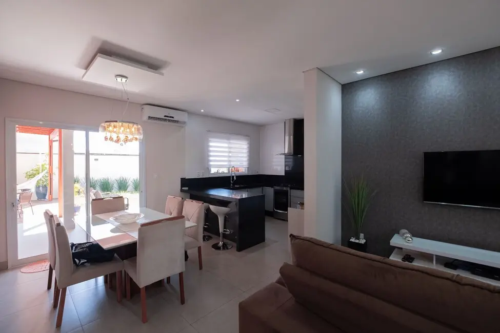 Foto 6 de Sobrado com 3 quartos à venda, 250m2 em Sumare - SP