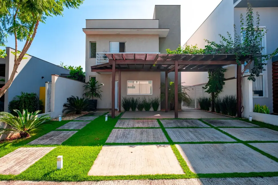 Foto 1 de Sobrado com 3 quartos à venda, 250m2 em Sumare - SP