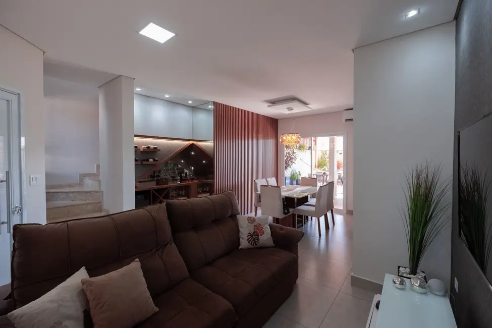 Foto 8 de Sobrado com 3 quartos à venda, 250m2 em Sumare - SP