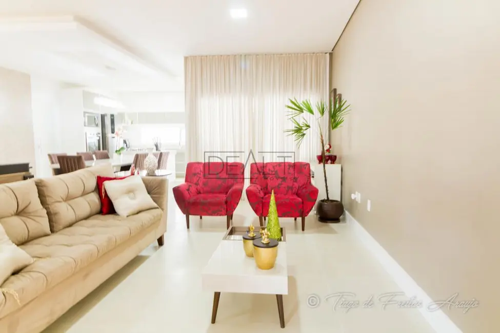 Foto 9 de Sobrado com 3 quartos à venda, 250m2 em Sumare - SP