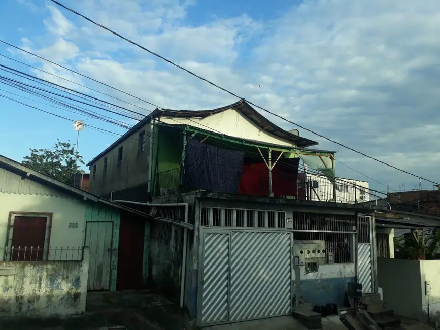 Foto 1 de Casa com 9 quartos à venda, 200m2 em Manaus - AM