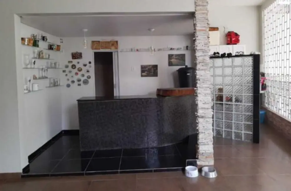 Casa de Condomínio com 4 quartos à venda, 295m2 em Manaus - AM - imagem 4 Foto 4 de Casa de Condomínio com 4 quartos à venda, 295m2 em Manaus - AM