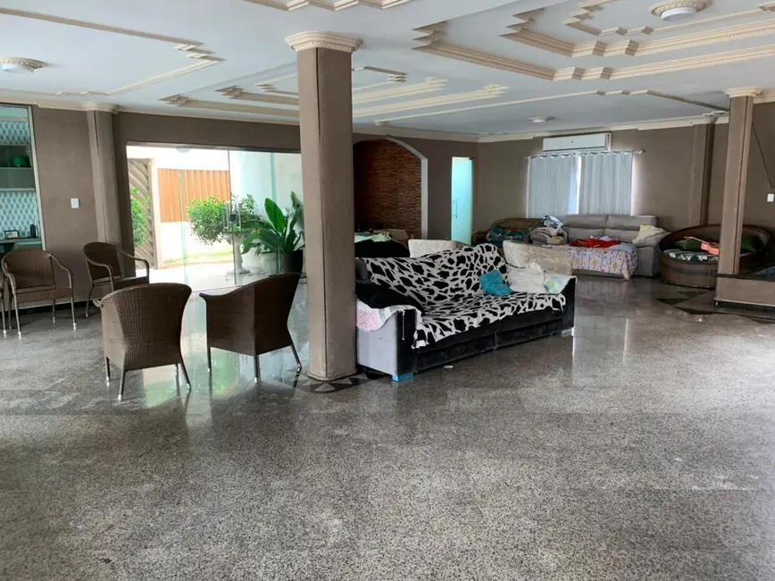 Casa de Condomínio com 4 quartos à venda, 680m2 em Manaus - AM - imagem 3 Foto 3 de Casa de Condomínio com 4 quartos à venda, 680m2 em Manaus - AM