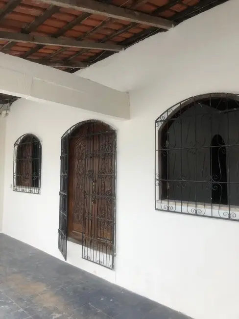 Casa de Condomínio com 4 quartos à venda, 240m2 em Manaus - AM - imagem 1 Foto 1 de Casa de Condomínio com 4 quartos à venda, 240m2 em Manaus - AM
