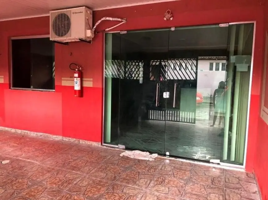 Casa Comercial com 3 quartos à venda, 150m2 em Manaus - AM - imagem 3 Foto 3 de Casa Comercial com 3 quartos à venda, 150m2 em Manaus - AM