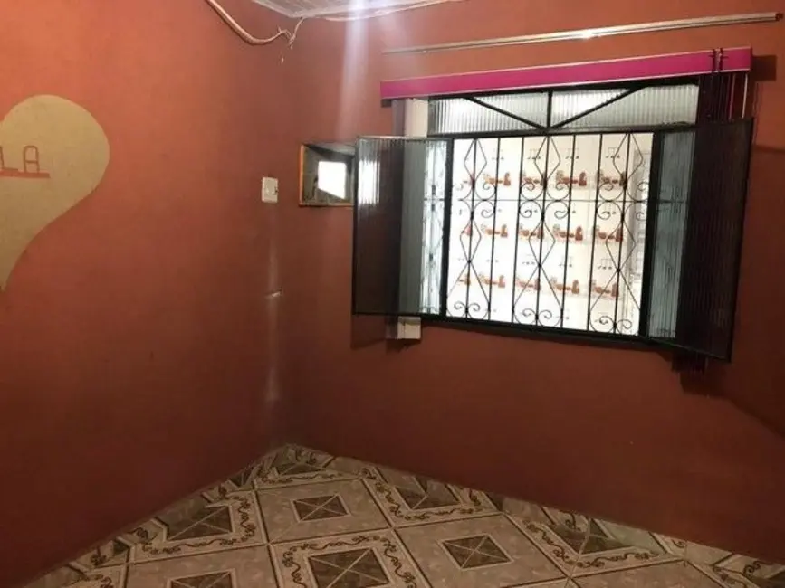 Casa Comercial com 3 quartos à venda, 150m2 em Manaus - AM - imagem 4 Foto 4 de Casa Comercial com 3 quartos à venda, 150m2 em Manaus - AM