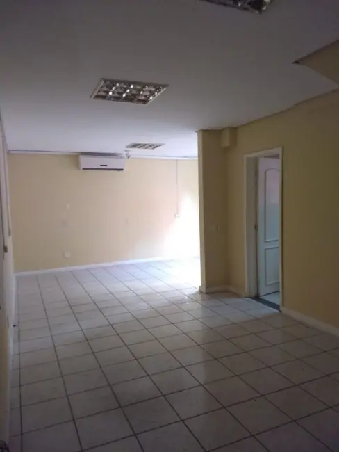 Prédio Inteiro à venda e para alugar, 460m2 em Manaus - AM - imagem 8 Foto 8 de Prédio Inteiro à venda e para alugar, 460m2 em Manaus - AM