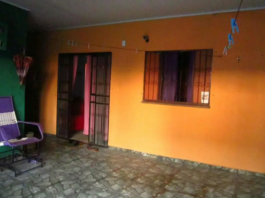Foto 2 de Casa Comercial com 3 quartos à venda, 128m2 em Manaus - AM