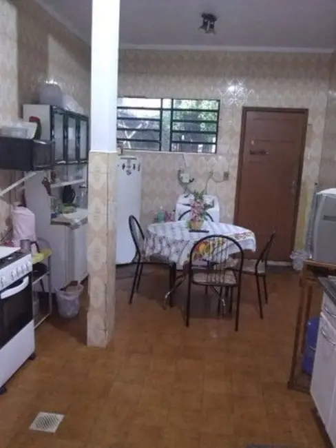 Casa Comercial com 4 quartos à venda, 180m2 em Manaus - AM - imagem 4 Foto 4 de Casa Comercial com 4 quartos à venda, 180m2 em Manaus - AM