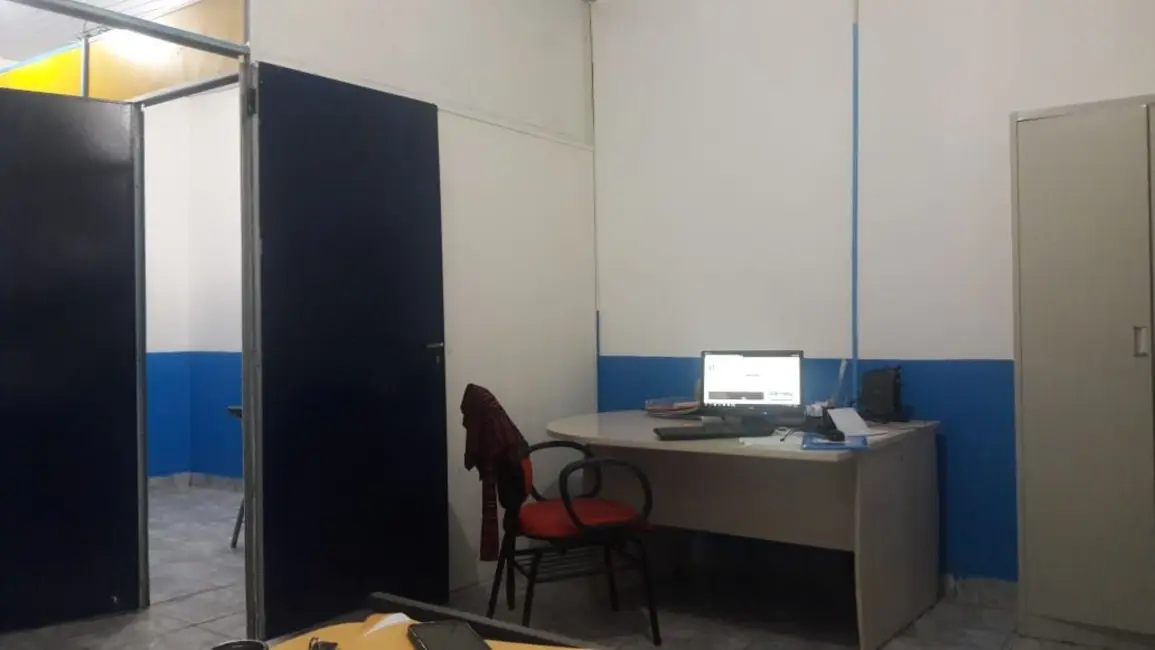 Armazém / Galpão à venda, 800m2 em Manaus - AM - imagem 3 Foto 3 de Armazém / Galpão à venda, 800m2 em Manaus - AM