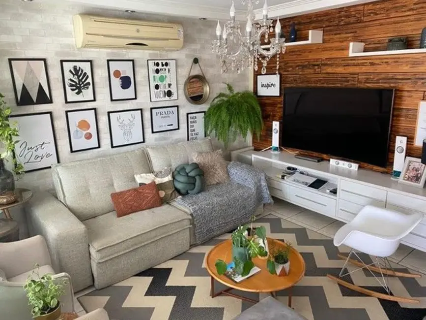 Foto 2 de Casa com 3 quartos à venda, 300m2 em Manaus - AM