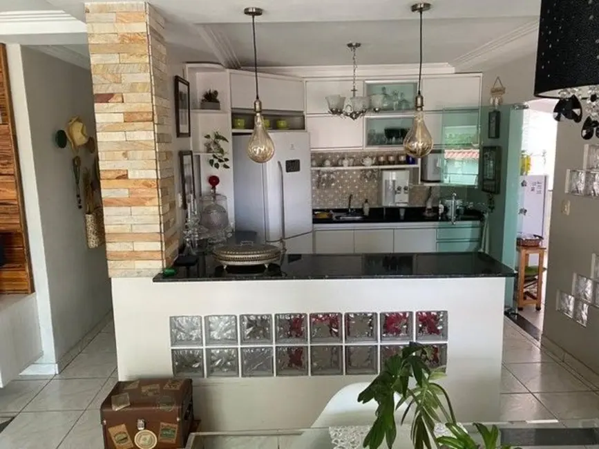 Foto 4 de Casa com 3 quartos à venda, 300m2 em Manaus - AM