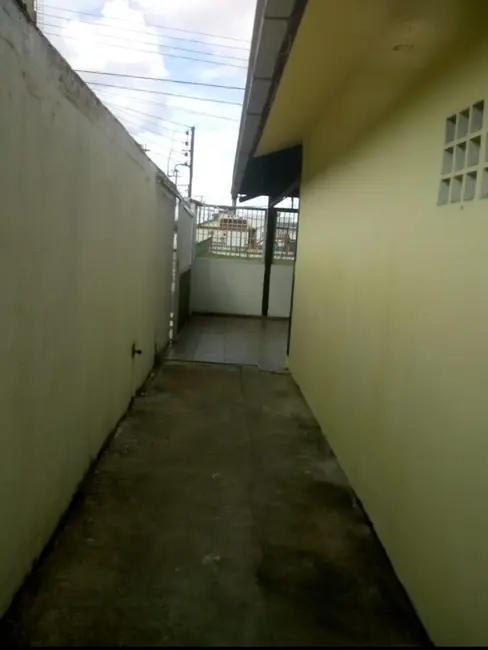 Casa de Condomínio com 4 quartos à venda, 300m2 em Manaus - AM - imagem 9 Foto 9 de Casa de Condomínio com 4 quartos à venda, 300m2 em Manaus - AM