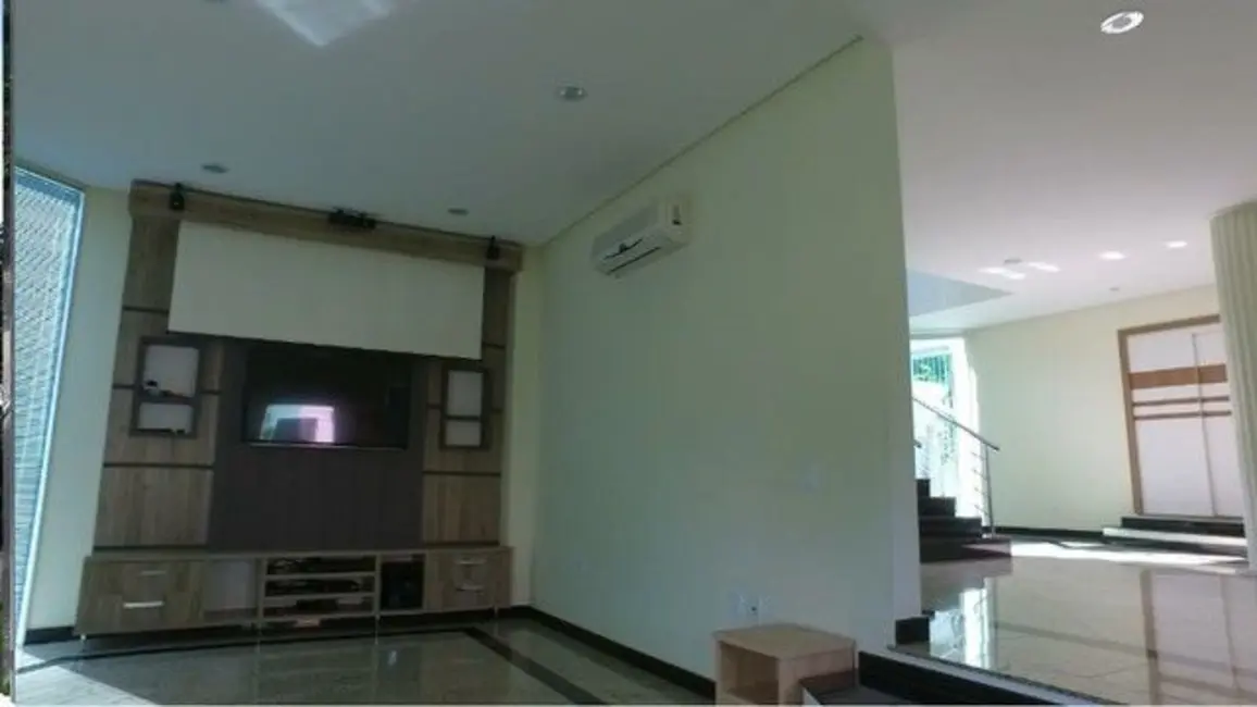 Casa de Condomínio com 5 quartos à venda e para alugar, 976m2 em Manaus - AM - imagem 5 Foto 5 de Casa de Condomínio com 5 quartos à venda e para alugar, 976m2 em Manaus - AM