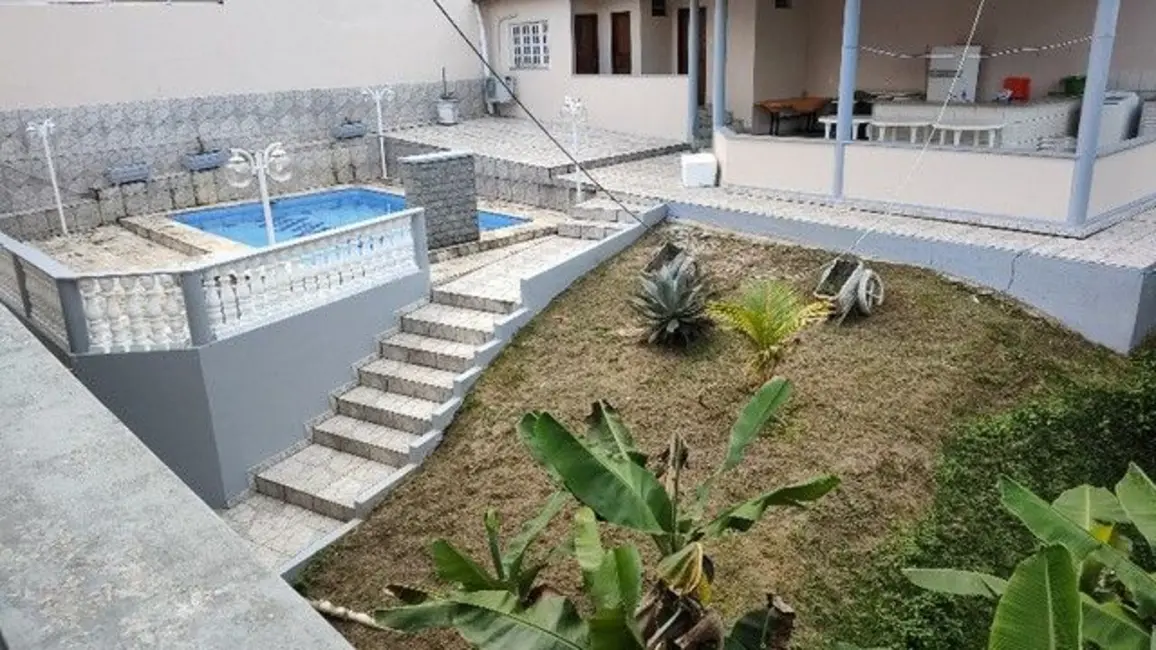 Foto 4 de Casa com 6 quartos à venda, 1000m2 em Manaus - AM