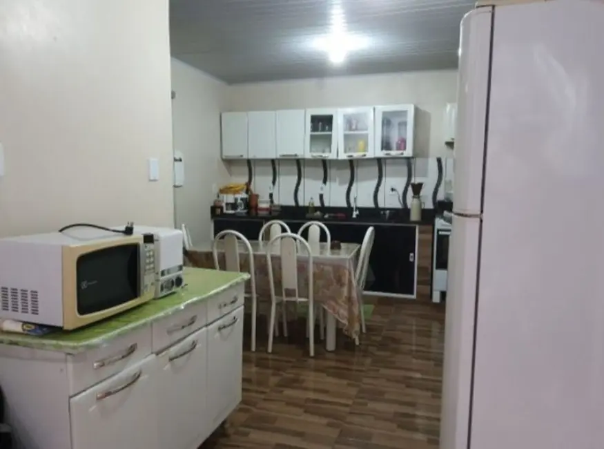 Foto 1 de Casa com 4 quartos à venda, 180m2 em Manaus - AM
