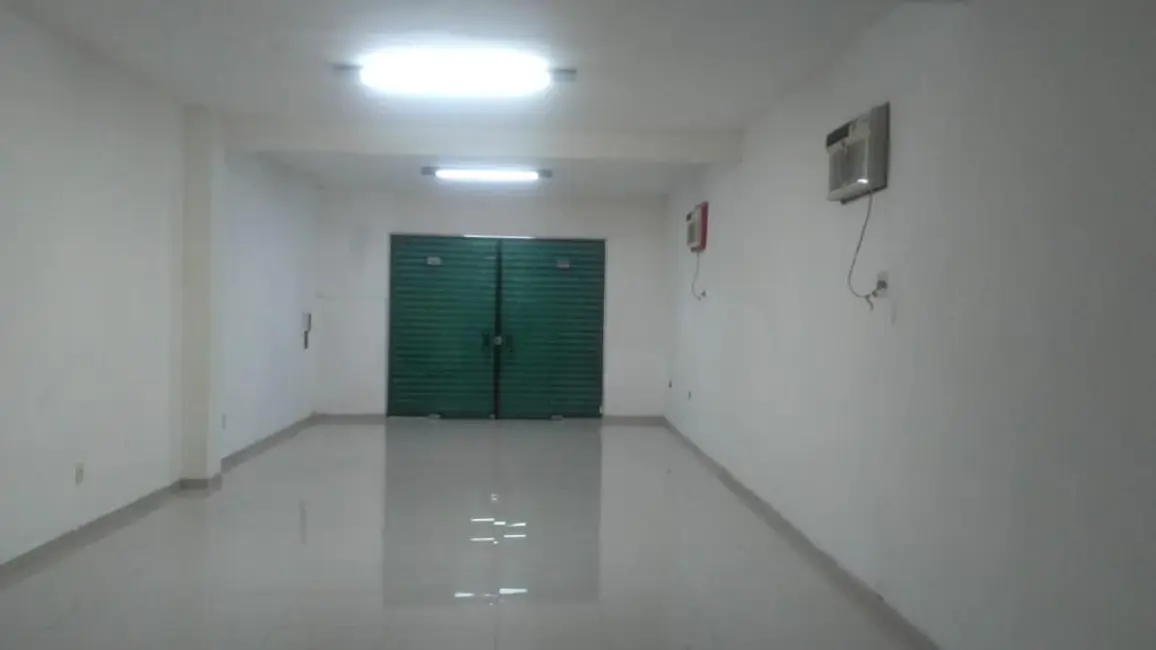 Foto 2 de Casa com 6 quartos à venda, 400m2 em Manaus - AM