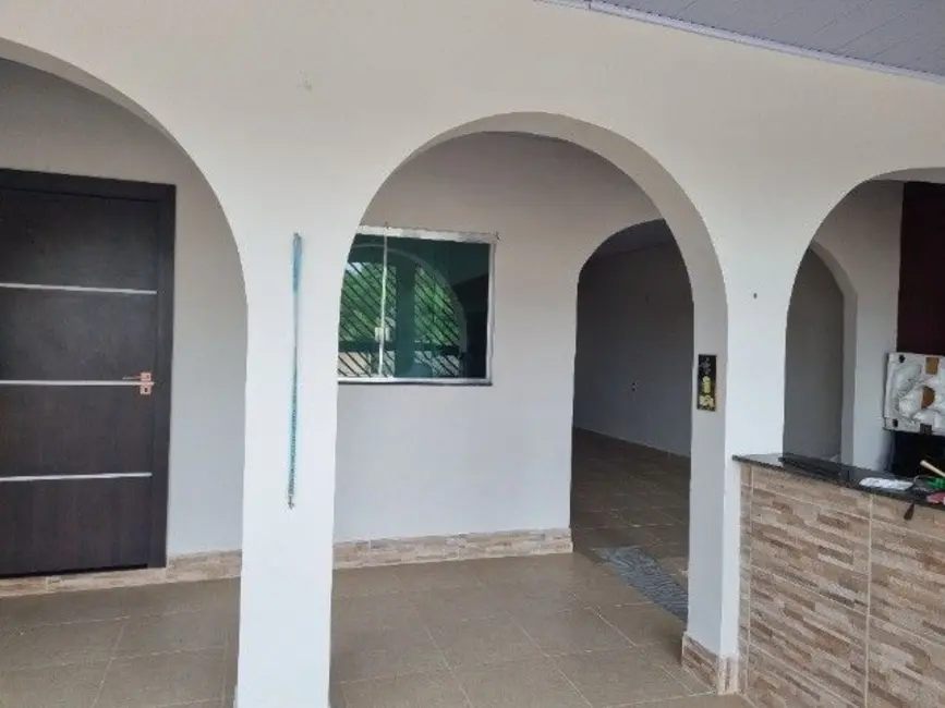 Foto 1 de Casa com 3 quartos à venda, 160m2 em Manaus - AM