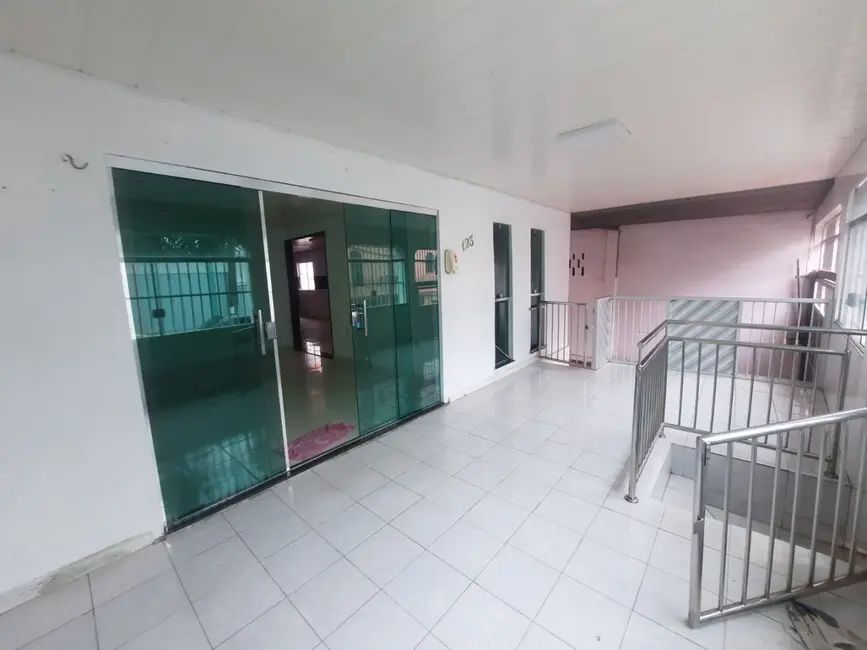 Foto 3 de Casa com 3 quartos à venda, 180m2 em Manaus - AM