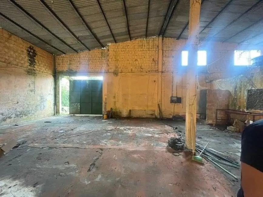 Foto 4 de Casa Comercial com 3 quartos à venda, 500m2 em Manaus - AM