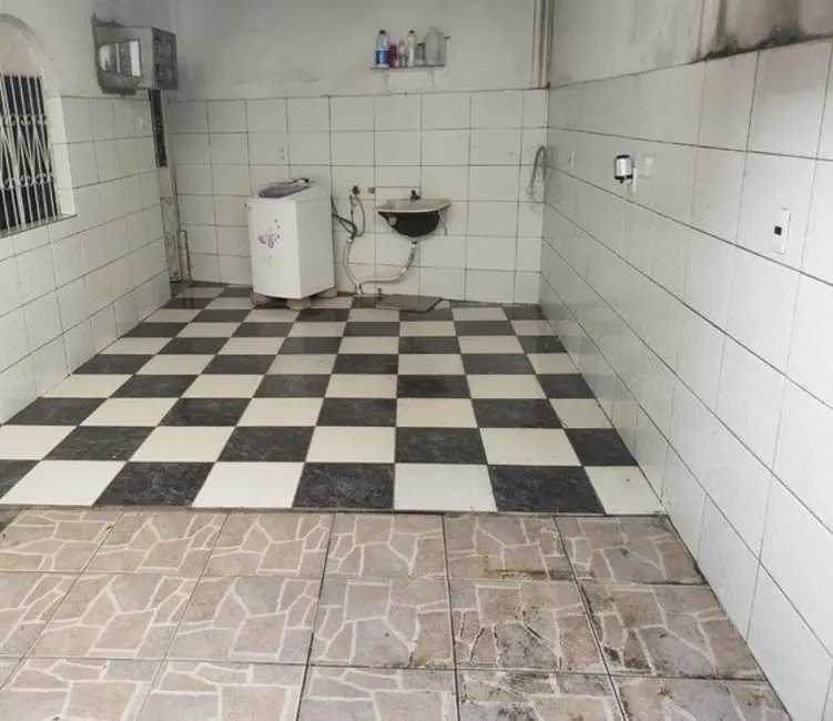 Foto 3 de Casa com 2 quartos à venda, 220m2 em Manaus - AM