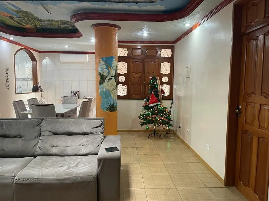 Foto 2 de Casa de Condomínio com 3 quartos para alugar, 425m2 em Manaus - AM