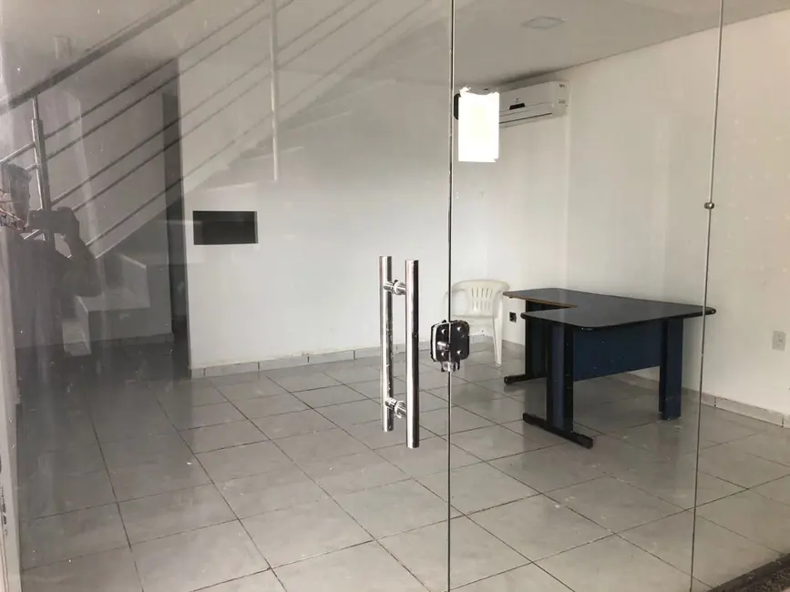 Foto 2 de Sala Comercial para alugar, 30m2 em Manaus - AM
