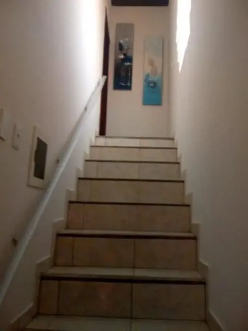 Casa de Condomínio com 3 quartos à venda, 300m2 em Manaus - AM - imagem 5 Foto 5 de Casa de Condomínio com 3 quartos à venda, 300m2 em Manaus - AM