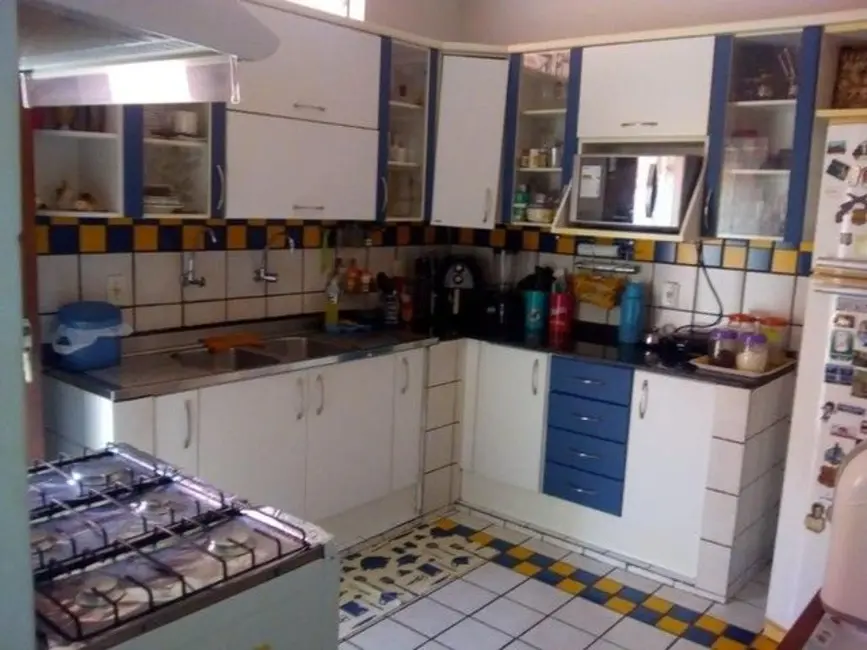 Casa de Condomínio com 3 quartos à venda, 300m2 em Manaus - AM - imagem 4 Foto 4 de Casa de Condomínio com 3 quartos à venda, 300m2 em Manaus - AM