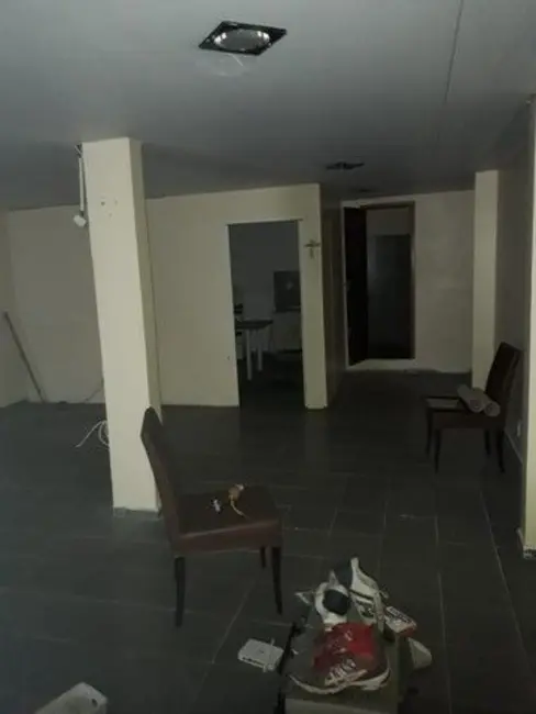 Prédio Inteiro à venda, 180m2 em Manaus - AM - imagem 4 Foto 4 de Prédio Inteiro à venda, 180m2 em Manaus - AM