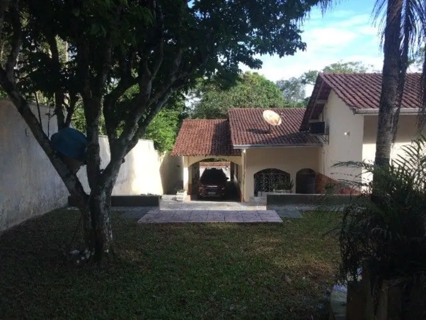 Casa de Condomínio com 4 quartos à venda, 220m2 em Manaus - AM - imagem 3 Foto 3 de Casa de Condomínio com 4 quartos à venda, 220m2 em Manaus - AM