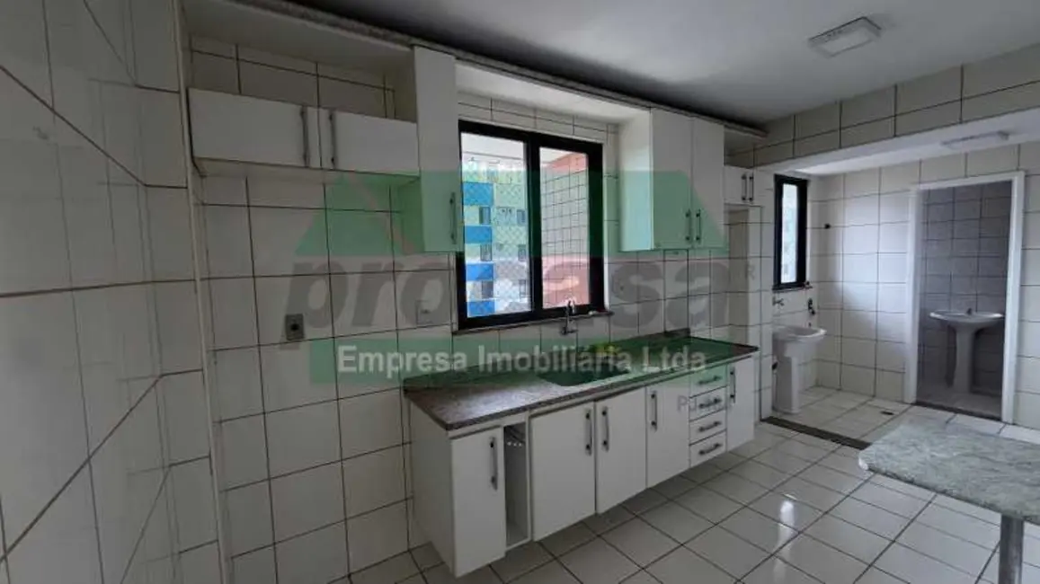 Apartamento com 3 quartos para alugar, 135m2 em Manaus - AM - imagem 4 Foto 4 de Apartamento com 3 quartos para alugar, 135m2 em Manaus - AM