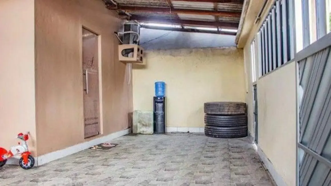 Casa de Condomínio com 3 quartos à venda, 180m2 em Manaus - AM - imagem 3 Foto 3 de Casa de Condomínio com 3 quartos à venda, 180m2 em Manaus - AM