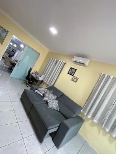 Foto 1 de Casa de Condomínio com 4 quartos à venda, 400m2 em Manaus - AM