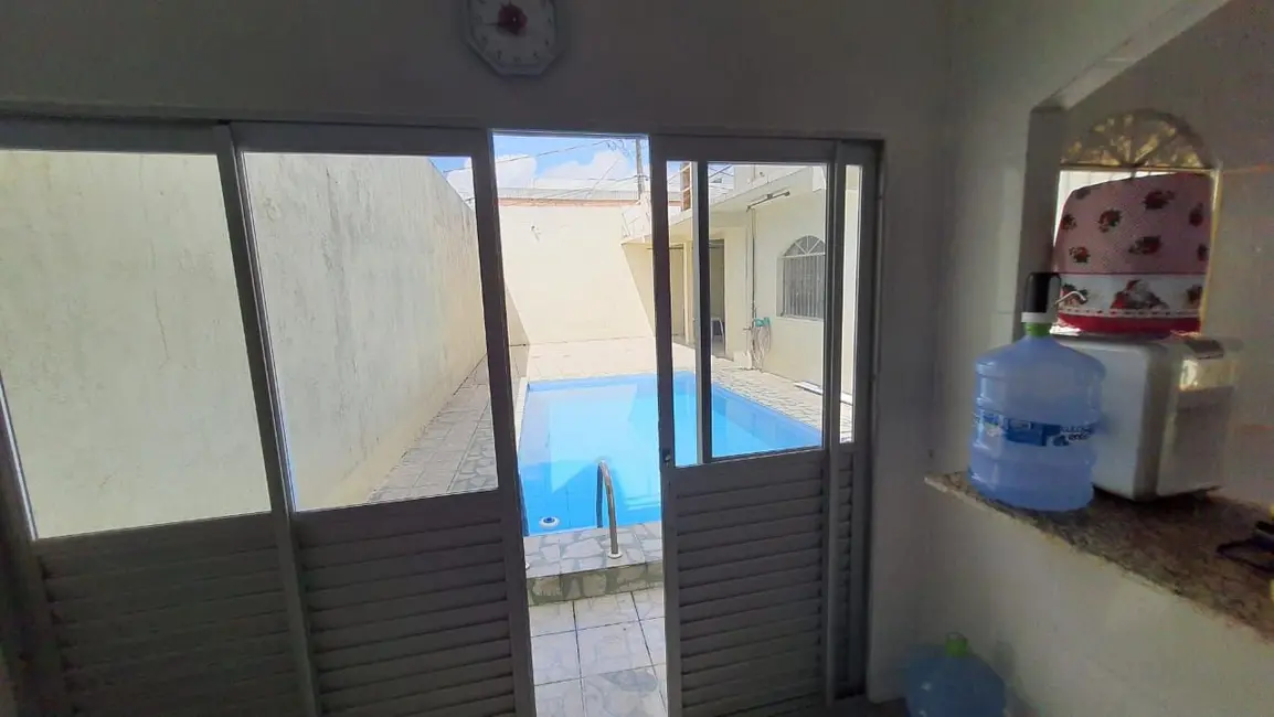 Casa de Condomínio com 4 quartos à venda, 334m2 em Manaus - AM - imagem 3 Foto 3 de Casa de Condomínio com 4 quartos à venda, 334m2 em Manaus - AM