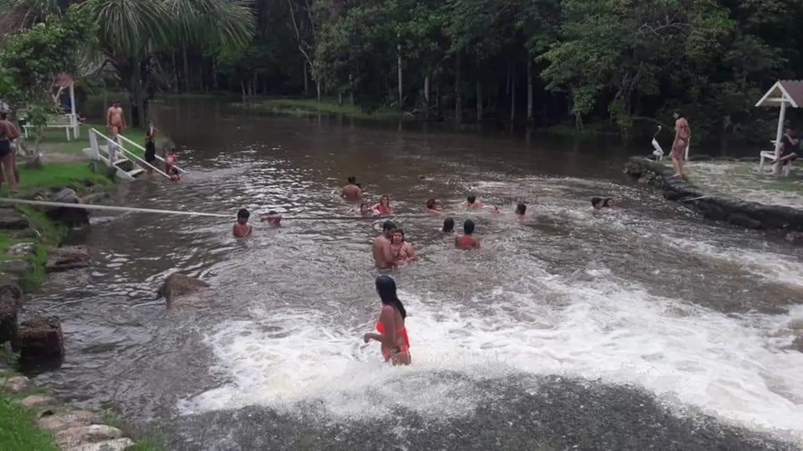 Foto 4 de Chácara com 3 quartos à venda, 450m2 em Manaus - AM