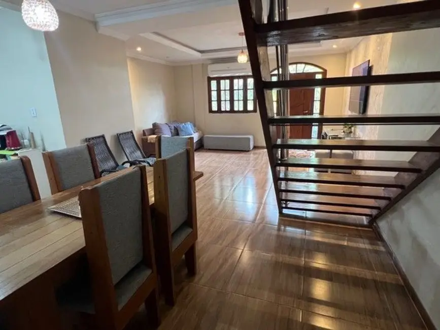 Foto 4 de Casa com 4 quartos à venda, 164m2 em Manaus - AM
