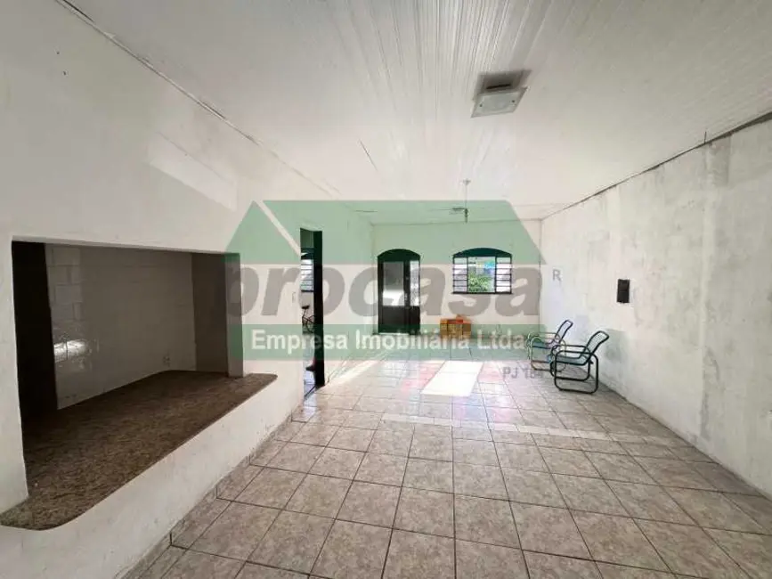 Foto 2 de Casa com 2 quartos à venda, 150m2 em Manaus - AM