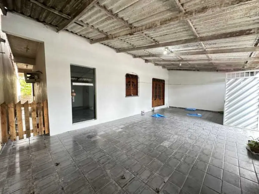 Foto 1 de Casa com 3 quartos à venda, 150m2 em Manaus - AM