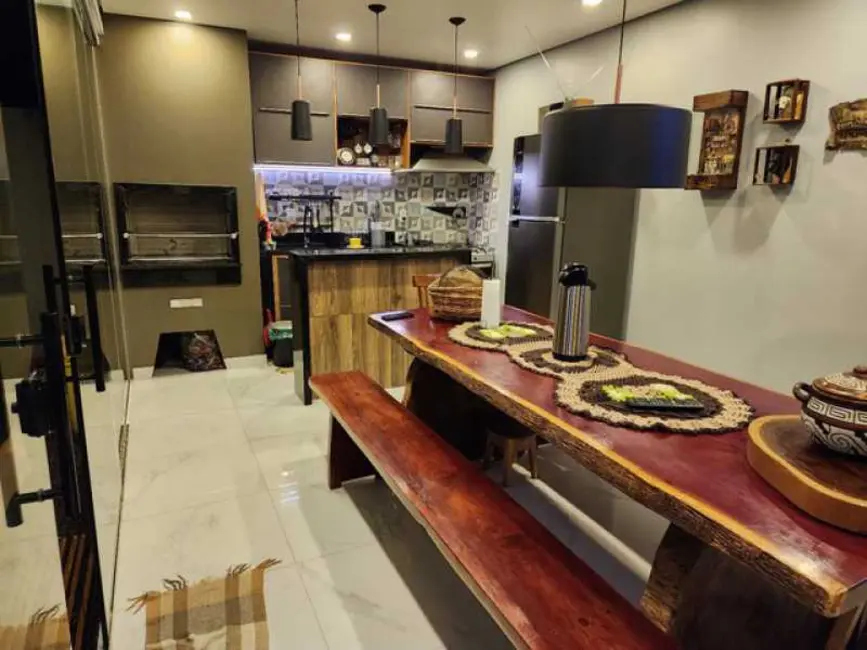 Casa de Condomínio com 3 quartos à venda, 225m2 em Manaus - AM - imagem 7 Foto 7 de Casa de Condomínio com 3 quartos à venda, 225m2 em Manaus - AM