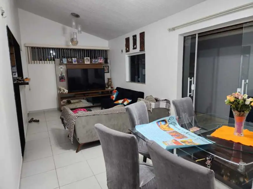 Casa de Condomínio com 3 quartos à venda, 225m2 em Manaus - AM - imagem 9 Foto 9 de Casa de Condomínio com 3 quartos à venda, 225m2 em Manaus - AM