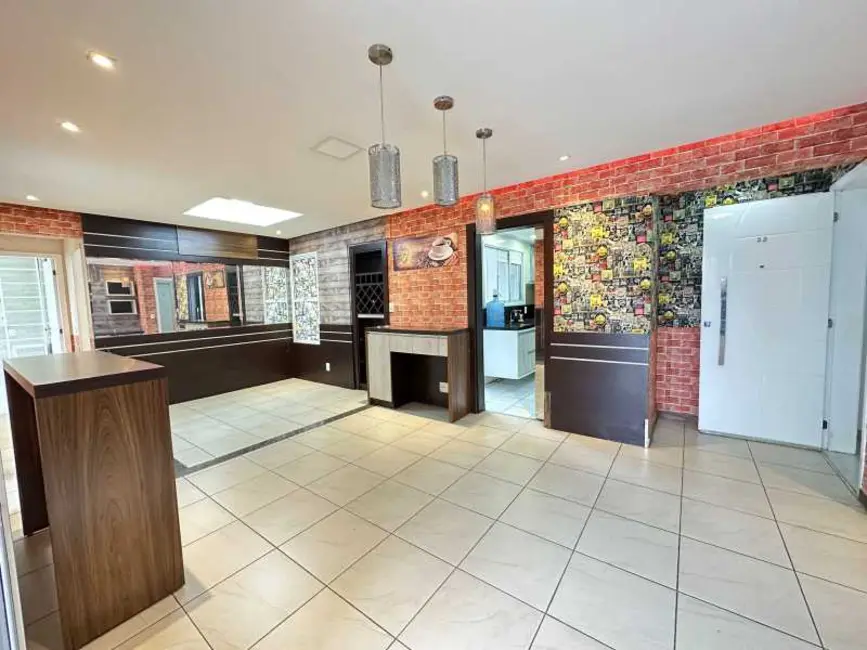 Apartamento com 3 quartos para alugar, 106m2 em Manaus - AM - imagem 3 Foto 3 de Apartamento com 3 quartos para alugar, 106m2 em Manaus - AM