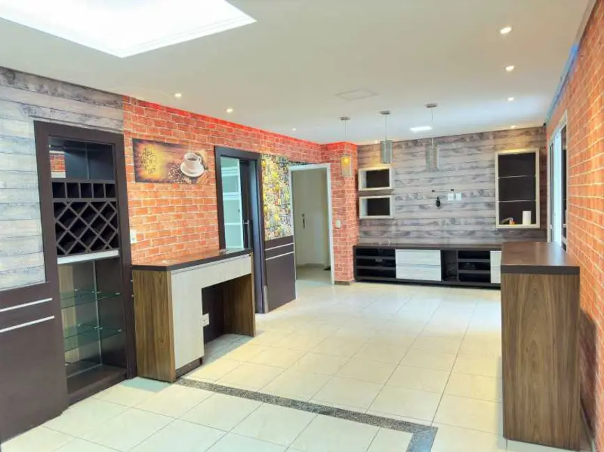 Apartamento com 3 quartos para alugar, 106m2 em Manaus - AM - imagem 5 Foto 5 de Apartamento com 3 quartos para alugar, 106m2 em Manaus - AM