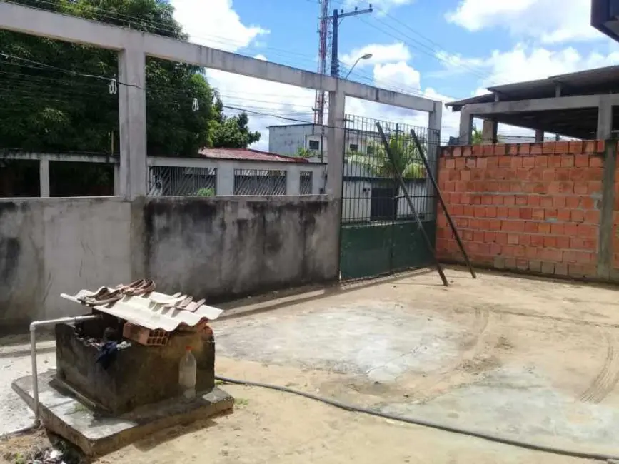 Foto 2 de Casa com 2 quartos à venda, 250m2 em Manaus - AM